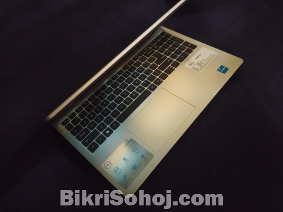 Dell Inspiron 3520